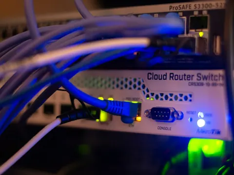 Network gateway and switch with patch cables